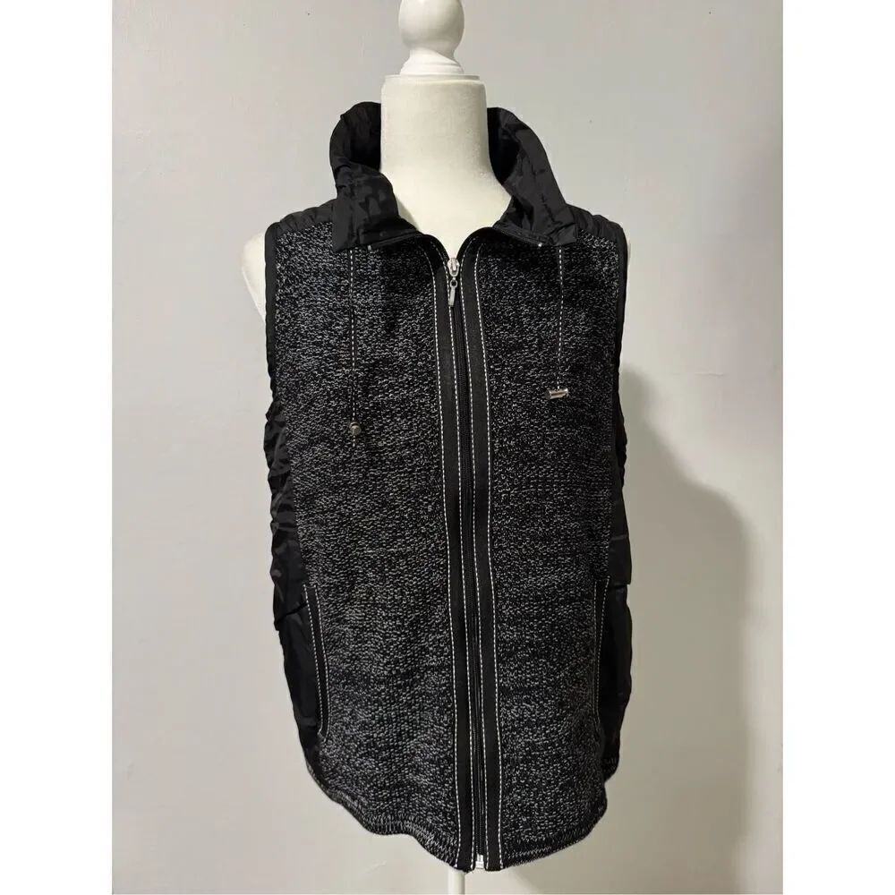 Chico’s NWT textured hooded vest with pockets 1